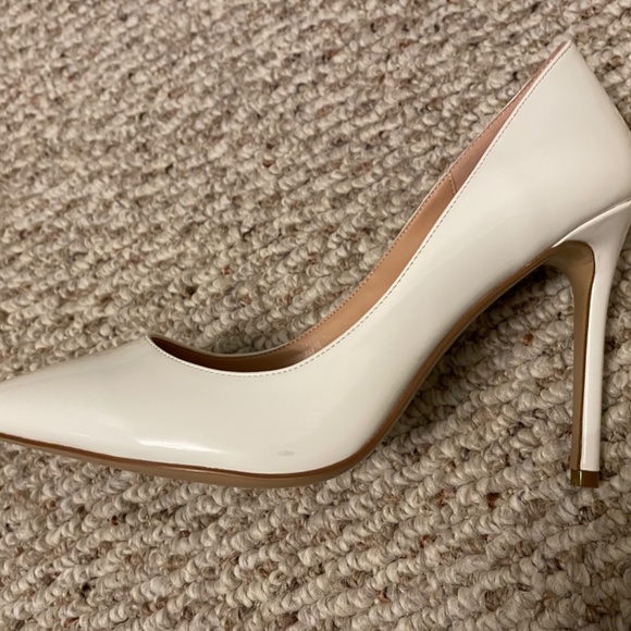 Classic patent white stiletto high heels - Picture 3 of 5